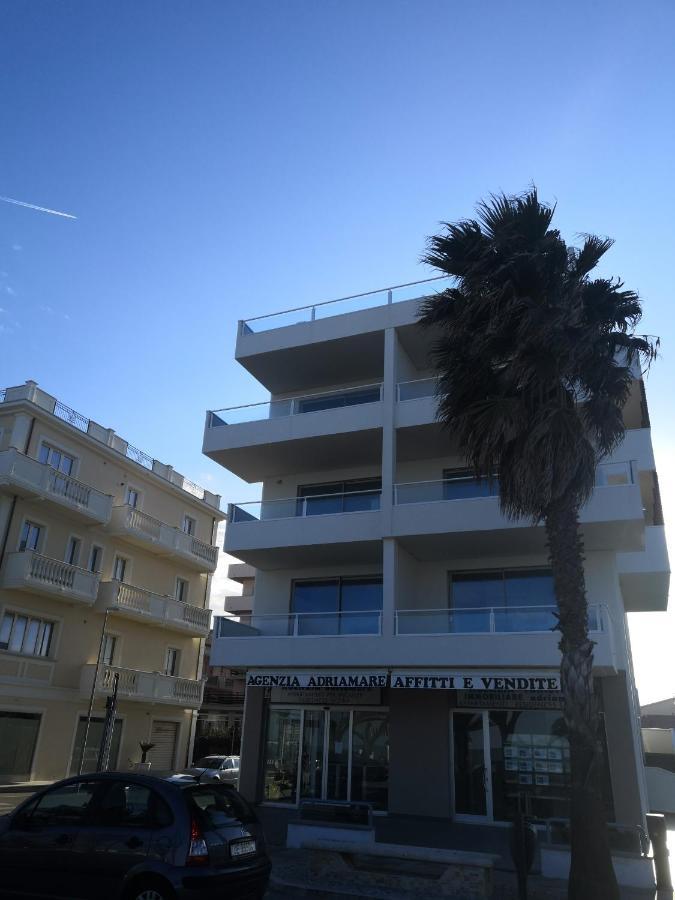 Infinito Alba Adriatica Exterior foto